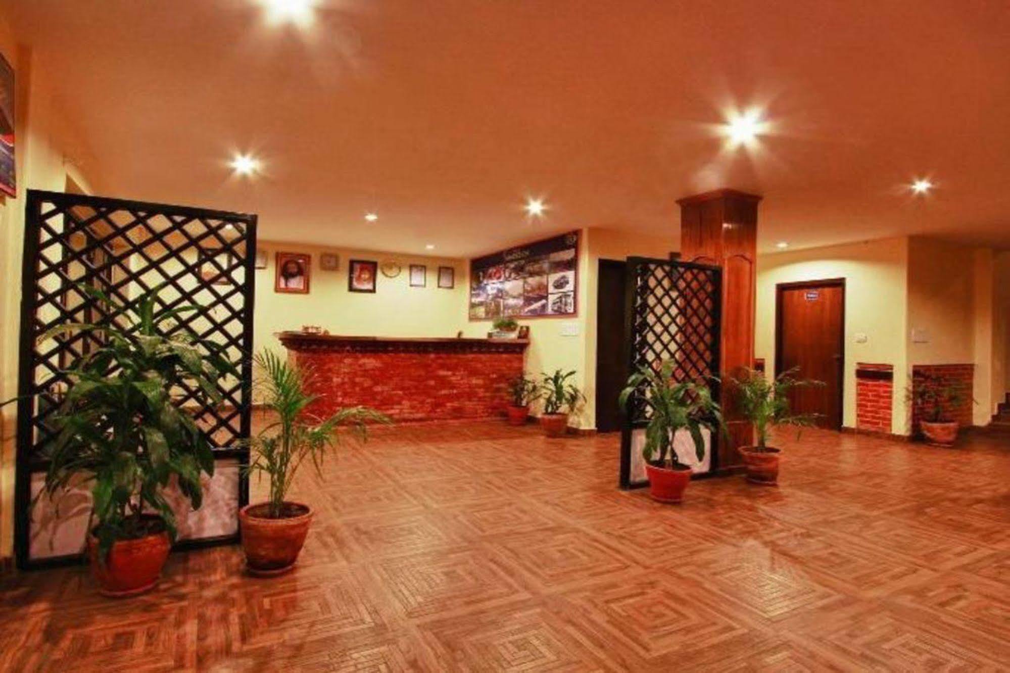 Hotel Dandelion Pokhara Exterior foto
